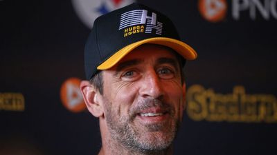 Rodgers, Flacco happy to be part of 'Icy Hot Bowl'