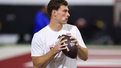 QB Mendoza puts on show at Indiana pro day