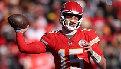 Chiefs Star Patrick Mahomes Signs Extension Reportedly Worth Over $500M
