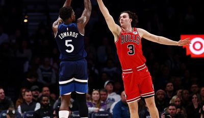 DraftKings Promo Code: Bet $5, Get $300 on Tonight's NBA, NHL Action