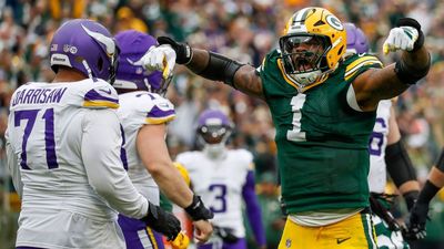 Parsons reaches 'minimum' 10-sack season again