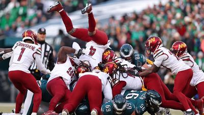 Luvu wants NFL to ban 'cheapo' tush push play