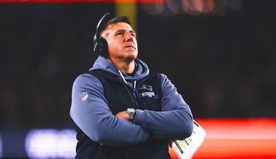Patriots HC Mike Vrabel: Had 'Difficult Conversations' Over NFL Reporter Photos