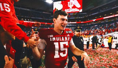 Tom Brady on Indiana QB Fernando Mendoza: 'He's Got a Bright Future'