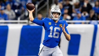 Thanksgiving throwbacks from Lions, Cowboys top NFL Week 13 looks