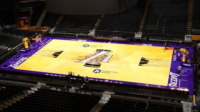 Court order: Lakers to use usual floor for Cup tilt